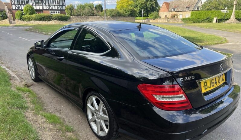 
								Mercedes C220 Amg Sport Edition full									