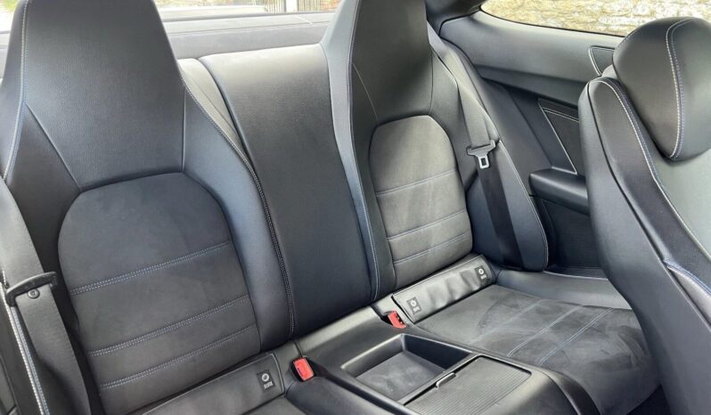 
								Mercedes C220 Amg Sport Edition full									