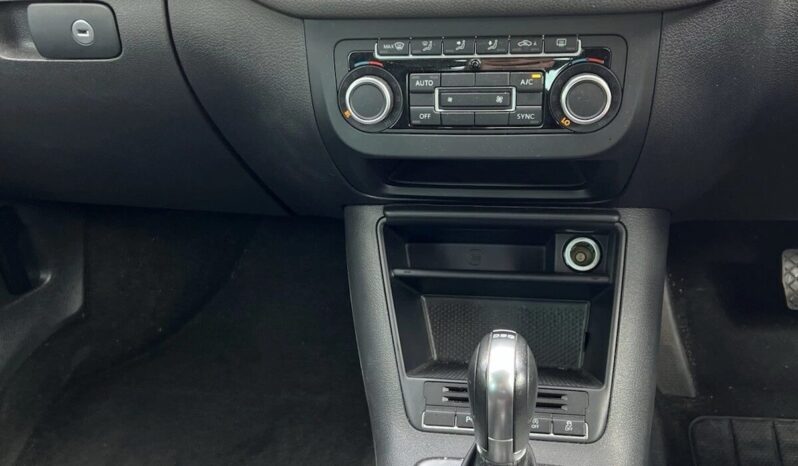 
								Volkswagen Tiguan 2.0 DSG full									