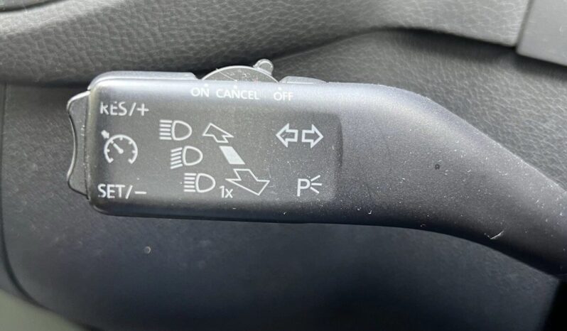 
								Volkswagen Tiguan 2.0 DSG full									