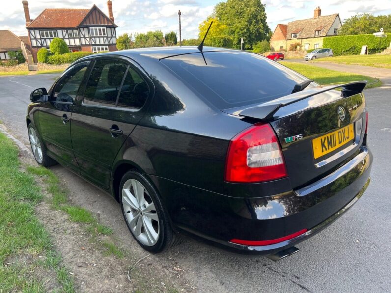 
								skoda octavia vrs full									