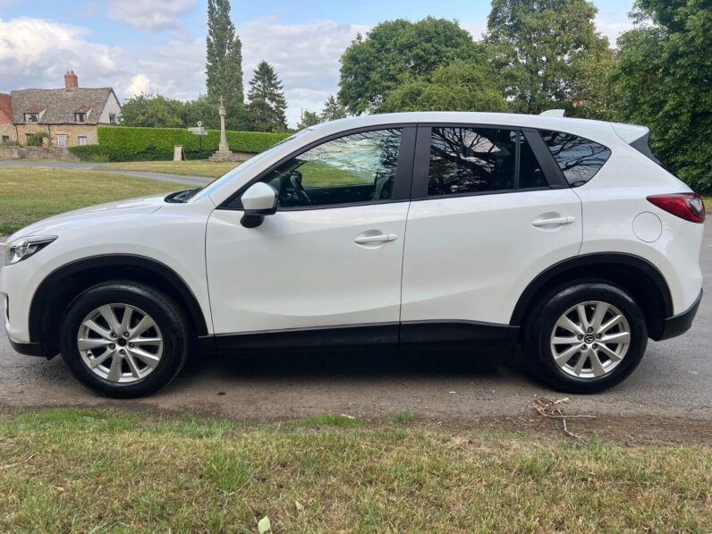 
								Mazda CX-5 SKYACTIV full									