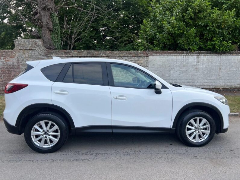 
								Mazda CX-5 SKYACTIV full									