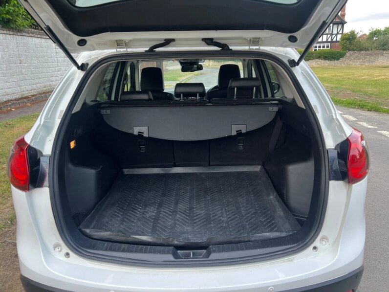 
								Mazda CX-5 SKYACTIV full									