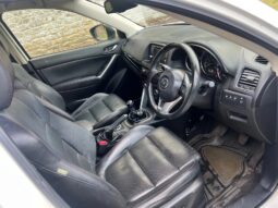 
										Mazda CX-5 SKYACTIV full									