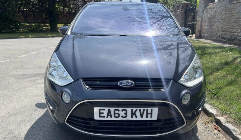 
								Ford S-Max full									